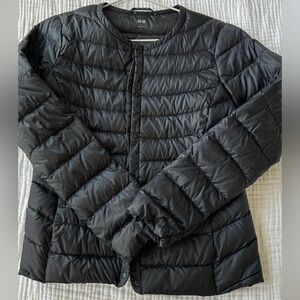 Uniqlo women’s black down jacket in size S